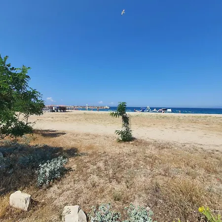 Διαμέρισμα Doukas By The Sea-little Paradise-beachfront