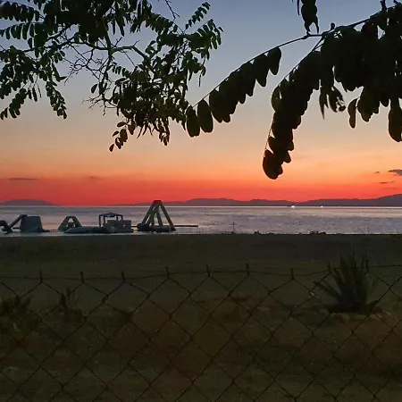 Διαμέρισμα Doukas By The Sea-little Paradise-beachfront *