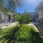 Doukas By The Sea-little Paradise-beachfront アパート