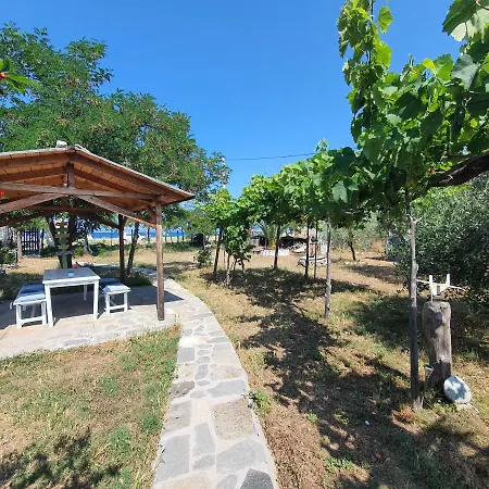Doukas By The Sea-little Paradise-beachfront Lägenhet Skála Marión