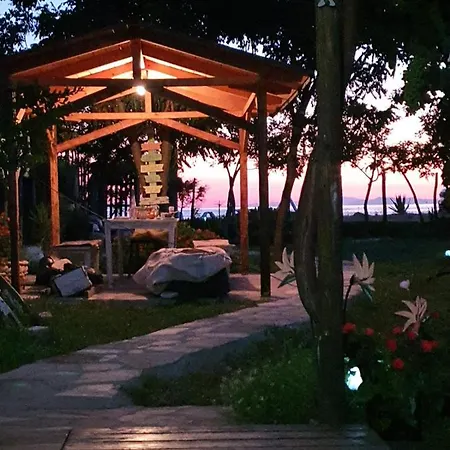 Doukas By The Sea-little Paradise-beachfront Appartement Skála Marión