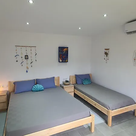 Doukas By The Sea-little Paradise-beachfront Appartement *