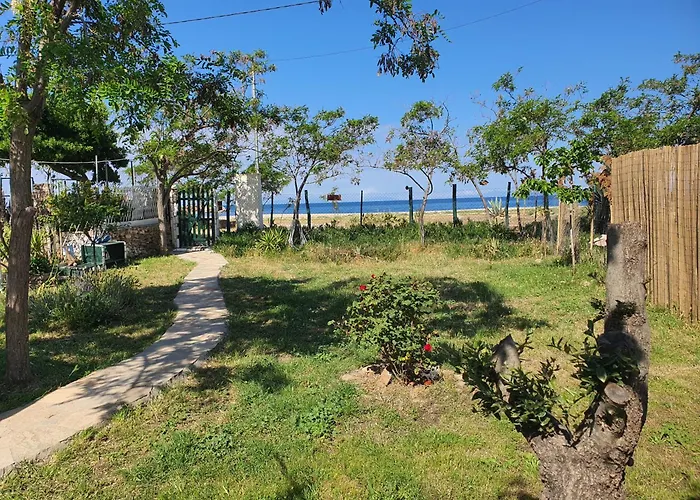 Doukas By The Sea-little Paradise-beachfront Διαμέρισμα Skála Marión